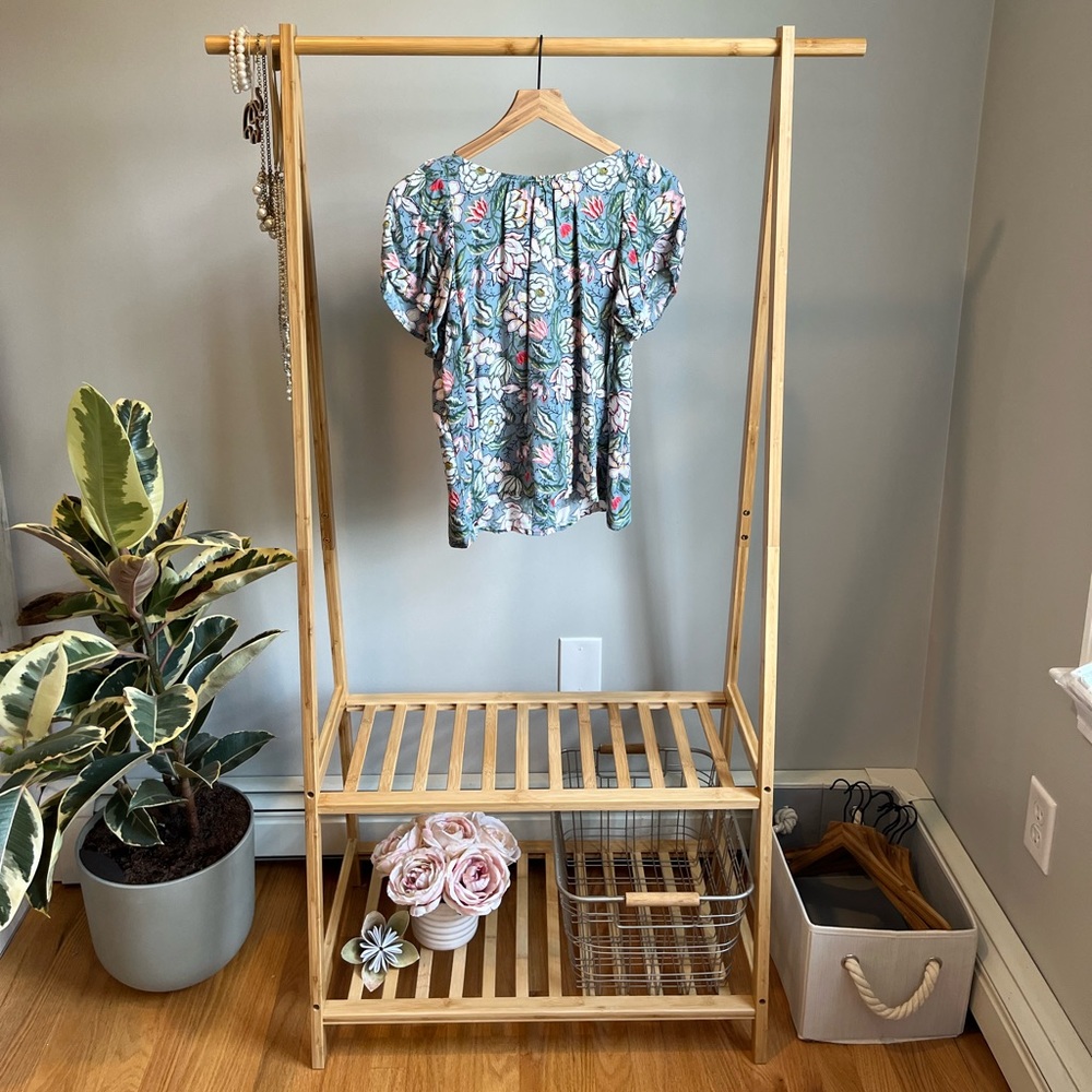 Loft small floral top